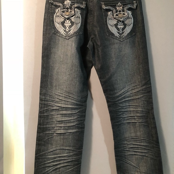 Jeans - Picture 2 of 5